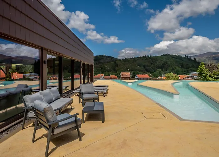 Cherry Sculpture Paul