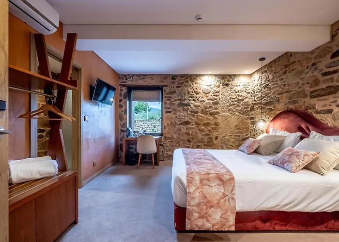 Cherry Sculpture Landhaus Paul