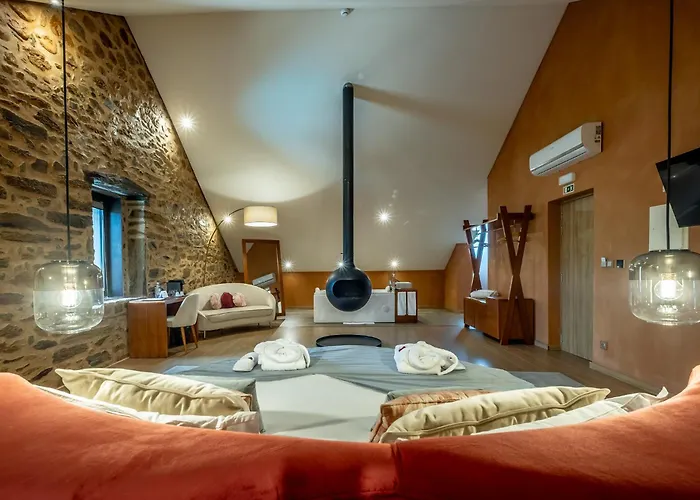 Cherry Sculpture Paul