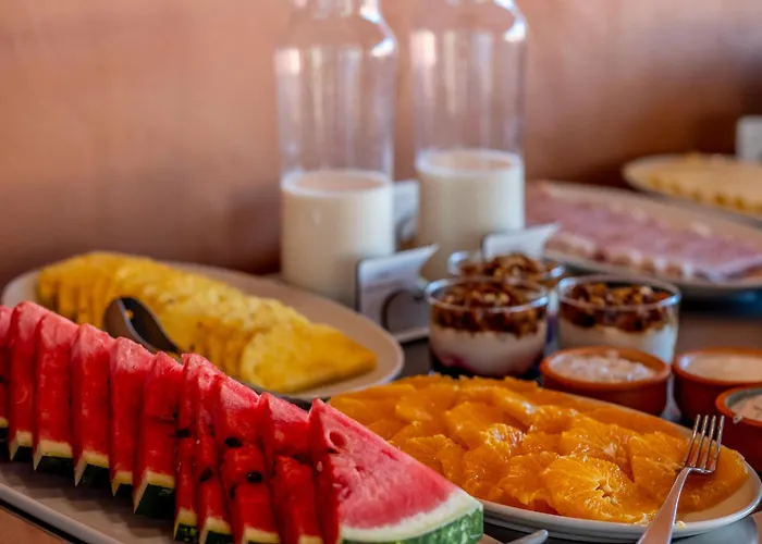 Cherry Sculpture Landhaus